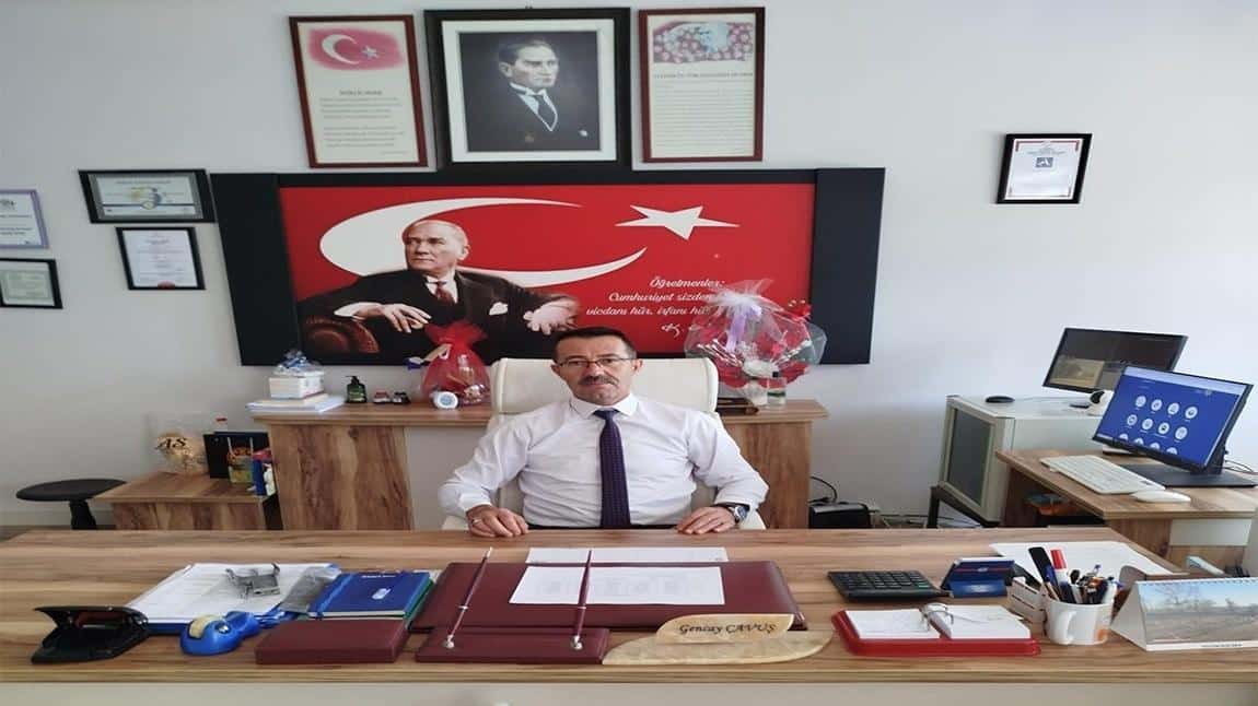 OKUL MÜDÜRÜMÜZ GENCAY ÇAVUŞ'UN 30 AĞUSTOS ZAFER BAYRAMI MESAJI